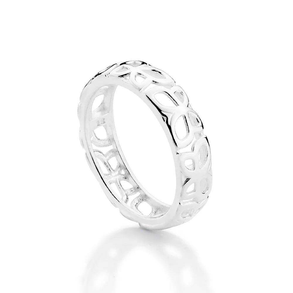 ANEL COM BORBOLETAS VAZADAS DE PRATA MACIÇA 925 8103681400