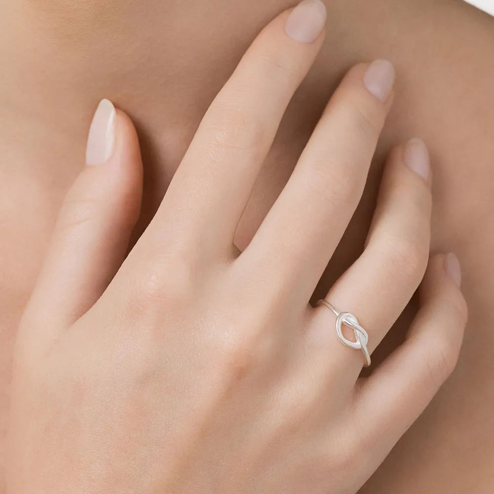 Anel Skinny Com Coração Entrelaçado Formado Infinito - PRATA MACIÇA 925 8103631200