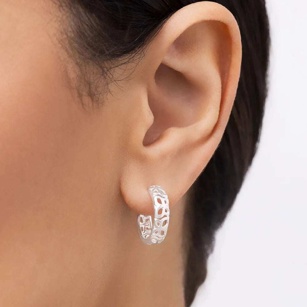 BRINCO MEIA ARGOLA DE BORBOLETAS DE PRATA MACIÇA 925 - TAM.ÚNICO 8202780000